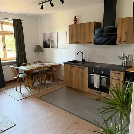 Apartman Falternhof - Geschichte Trifft Auf Design