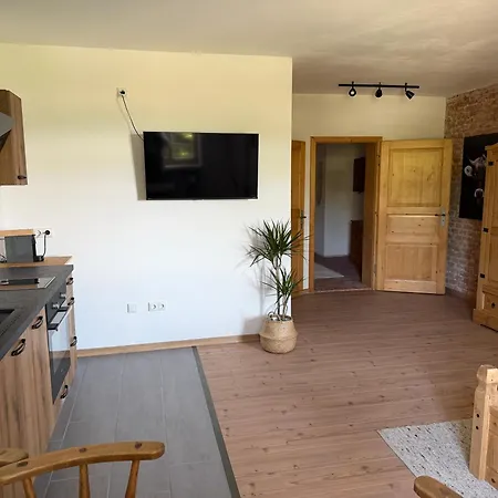 Apartman Falternhof - Geschichte Trifft Auf Design