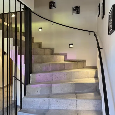 Falternhof - Geschichte Trifft Auf Design Höslwang